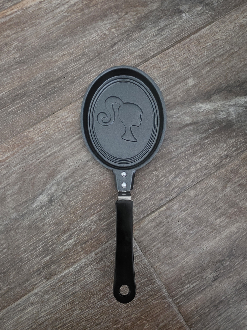 Barbie Mold Mini Pan - Black Like New